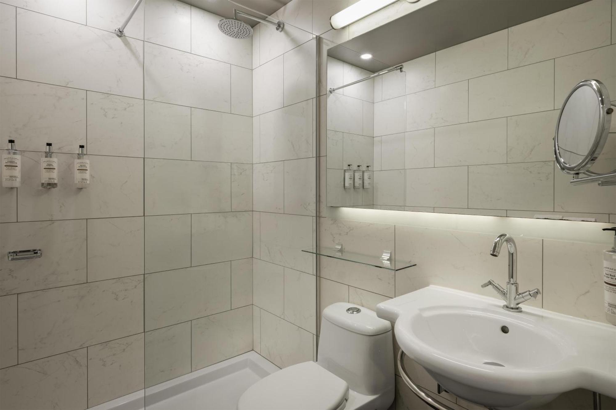 Executive Queen Room Two Queen Beds Rain Shower Non-Smoking