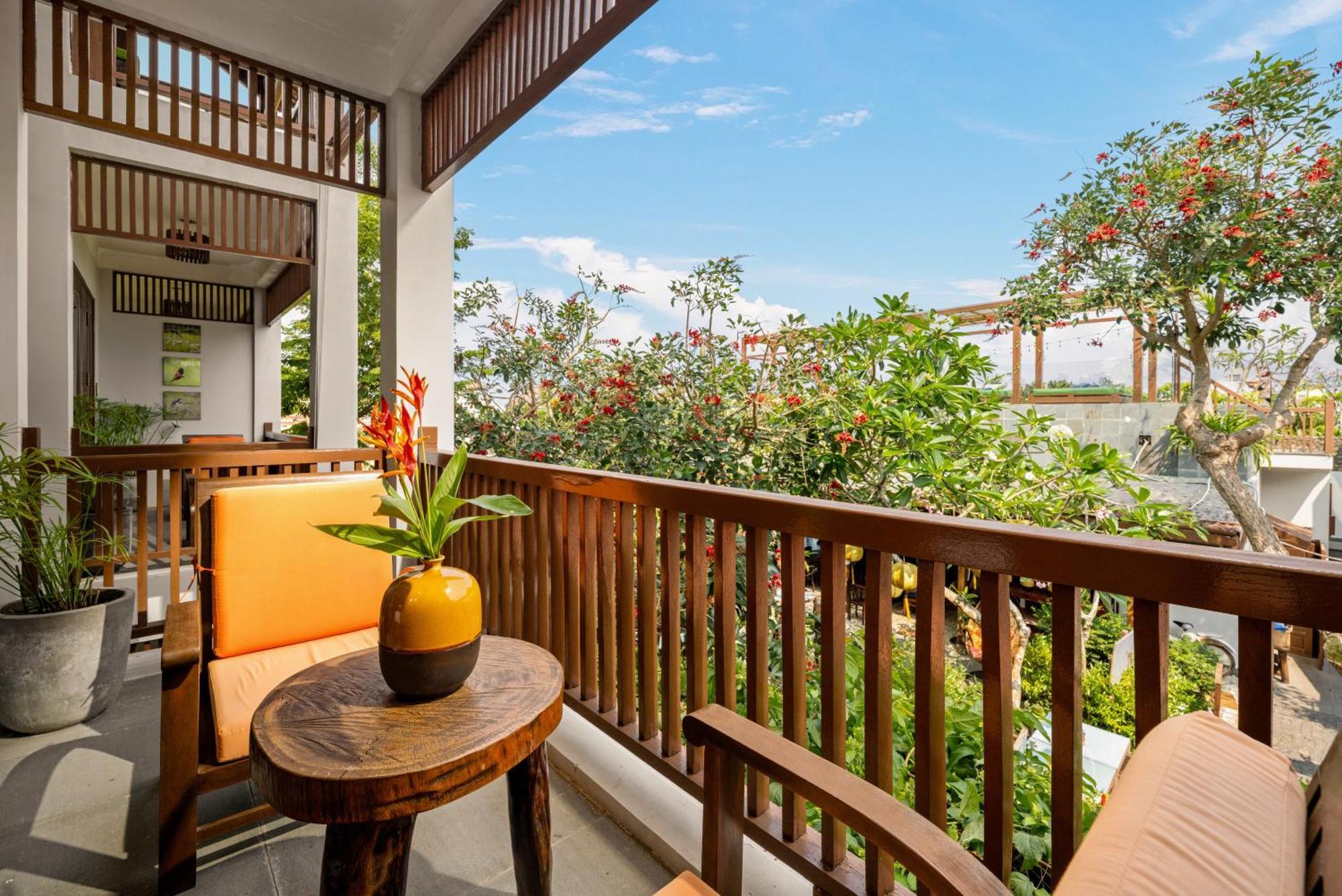 Garden View Twin Room