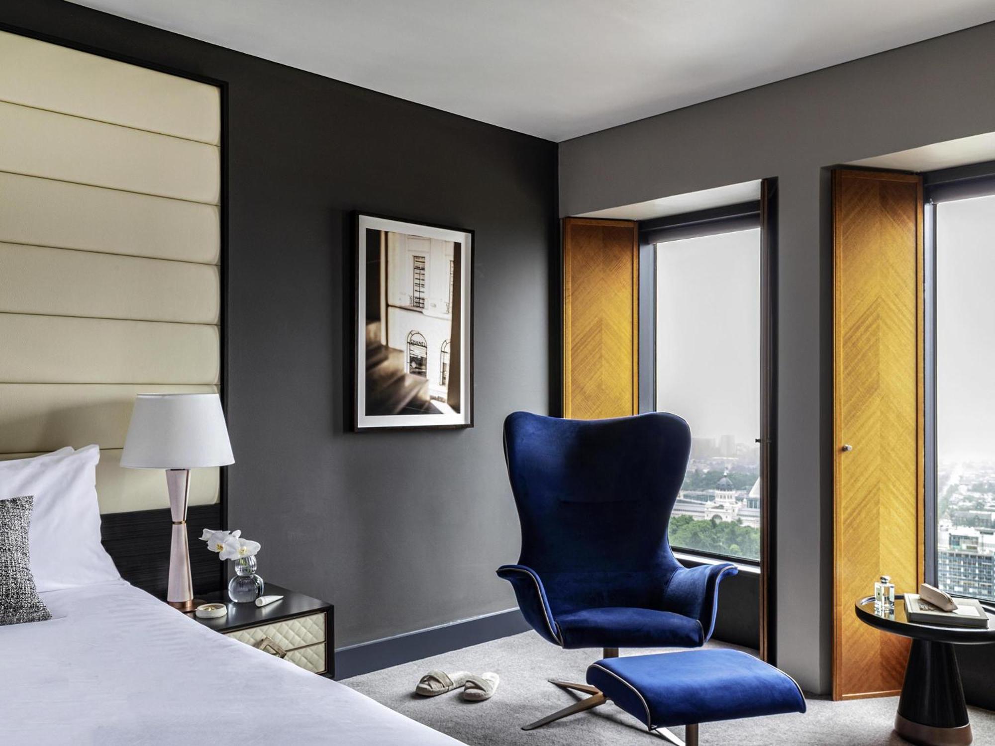 Luxury Club King Room City View Club Lounge Access