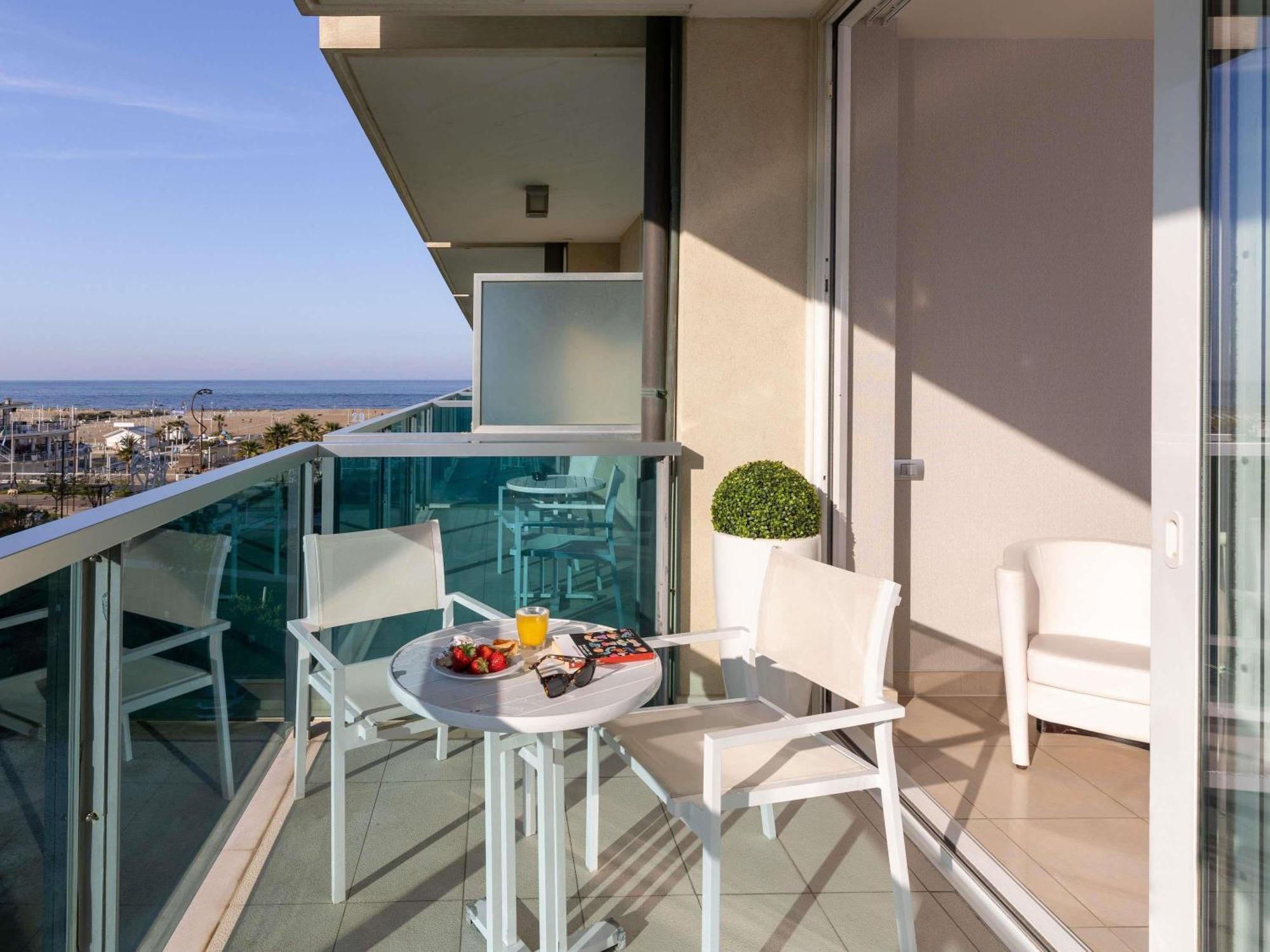 Superior Double Room Sofa Bed Balcony Side Sea View