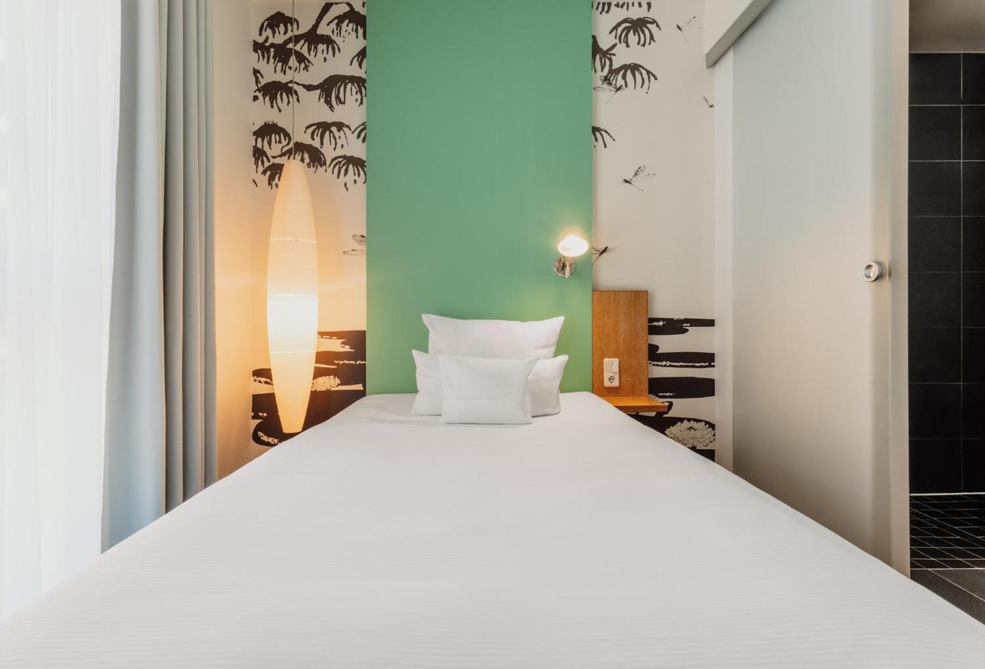 Single Room,1770892186:JPEG