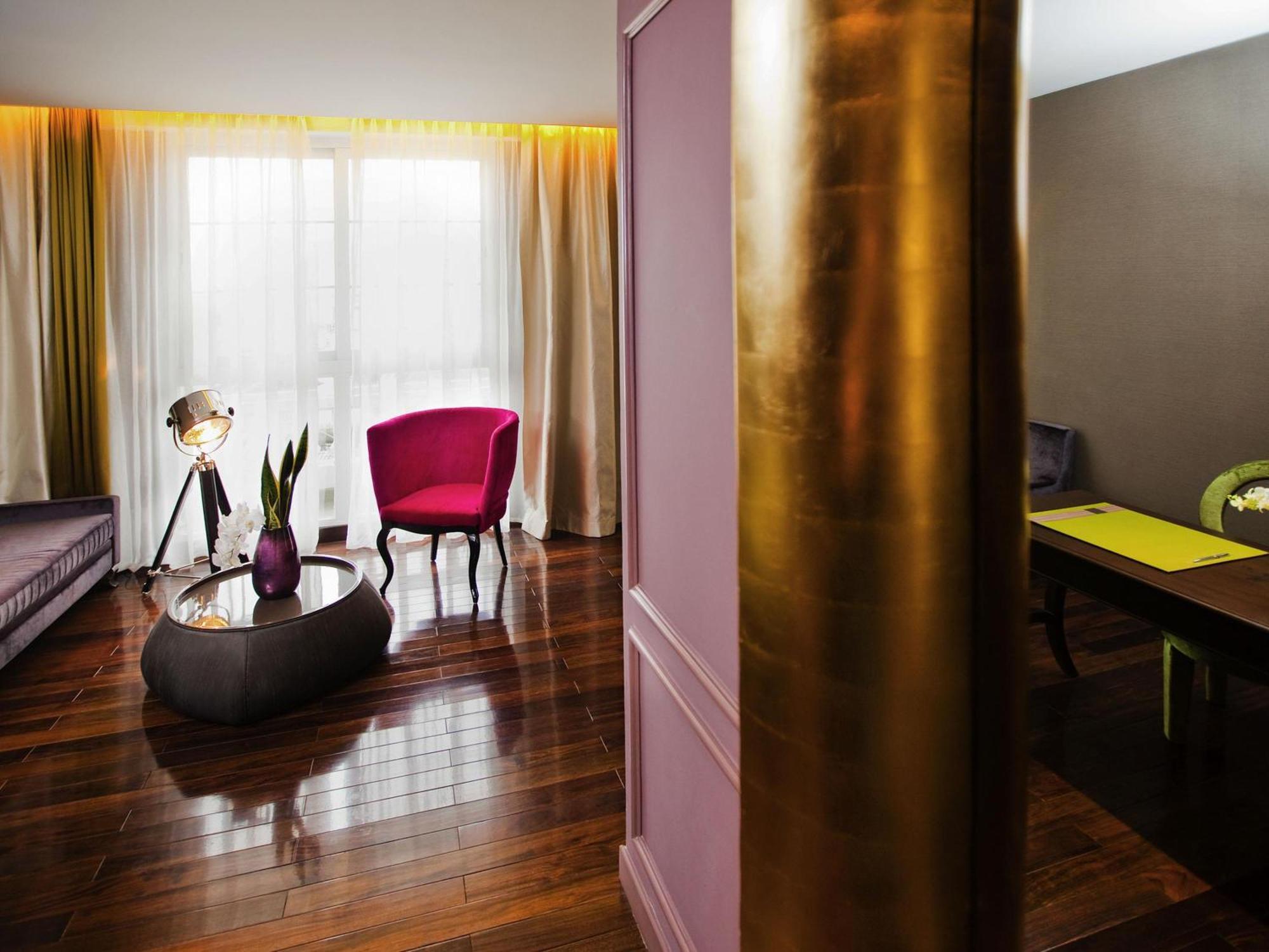 King Suite