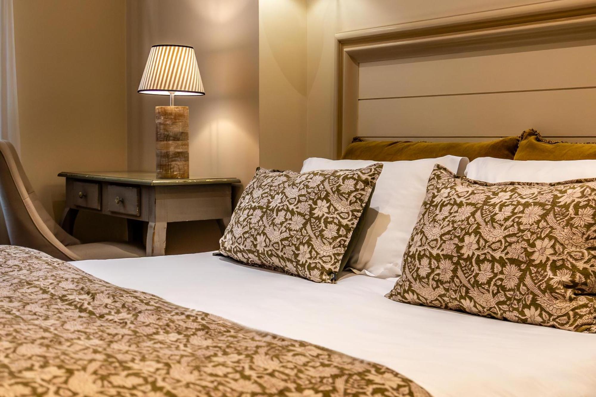 Superior Double Room,1770919123:JPEG