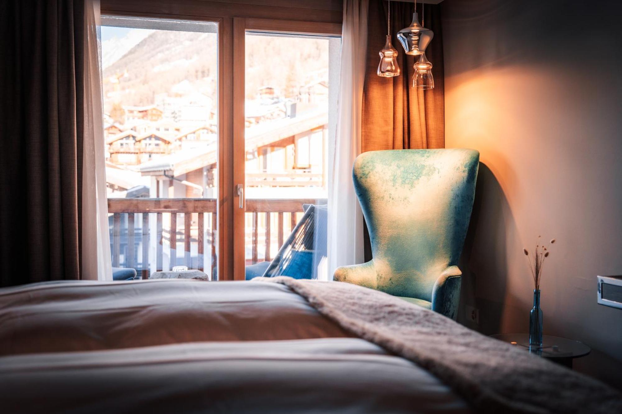 Premium Chic Room