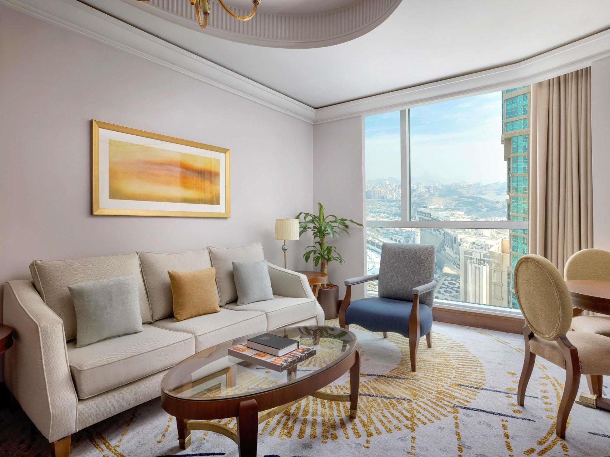 Superior One-Bedroom Suite City View