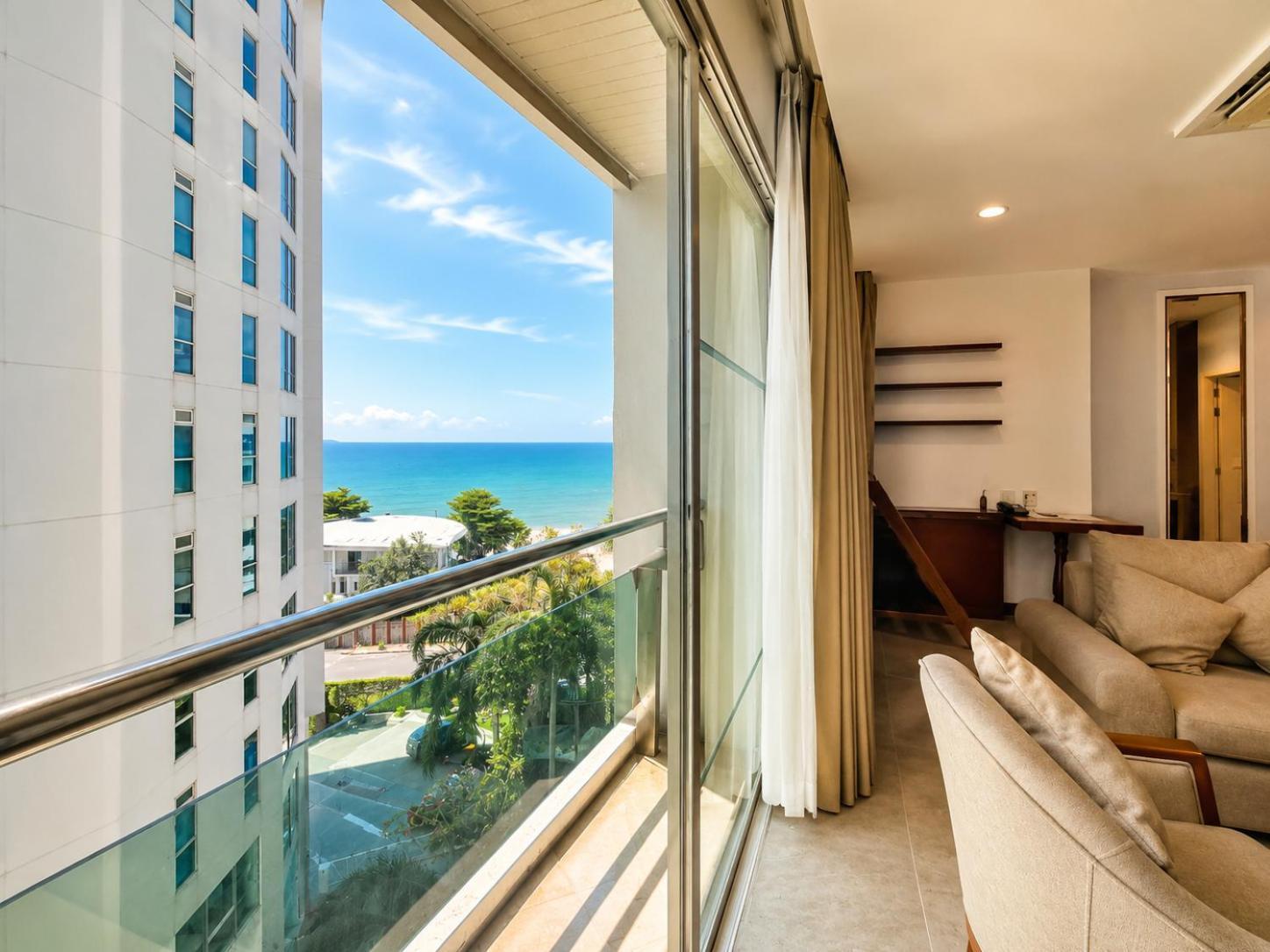 One Bedroom Family Suite