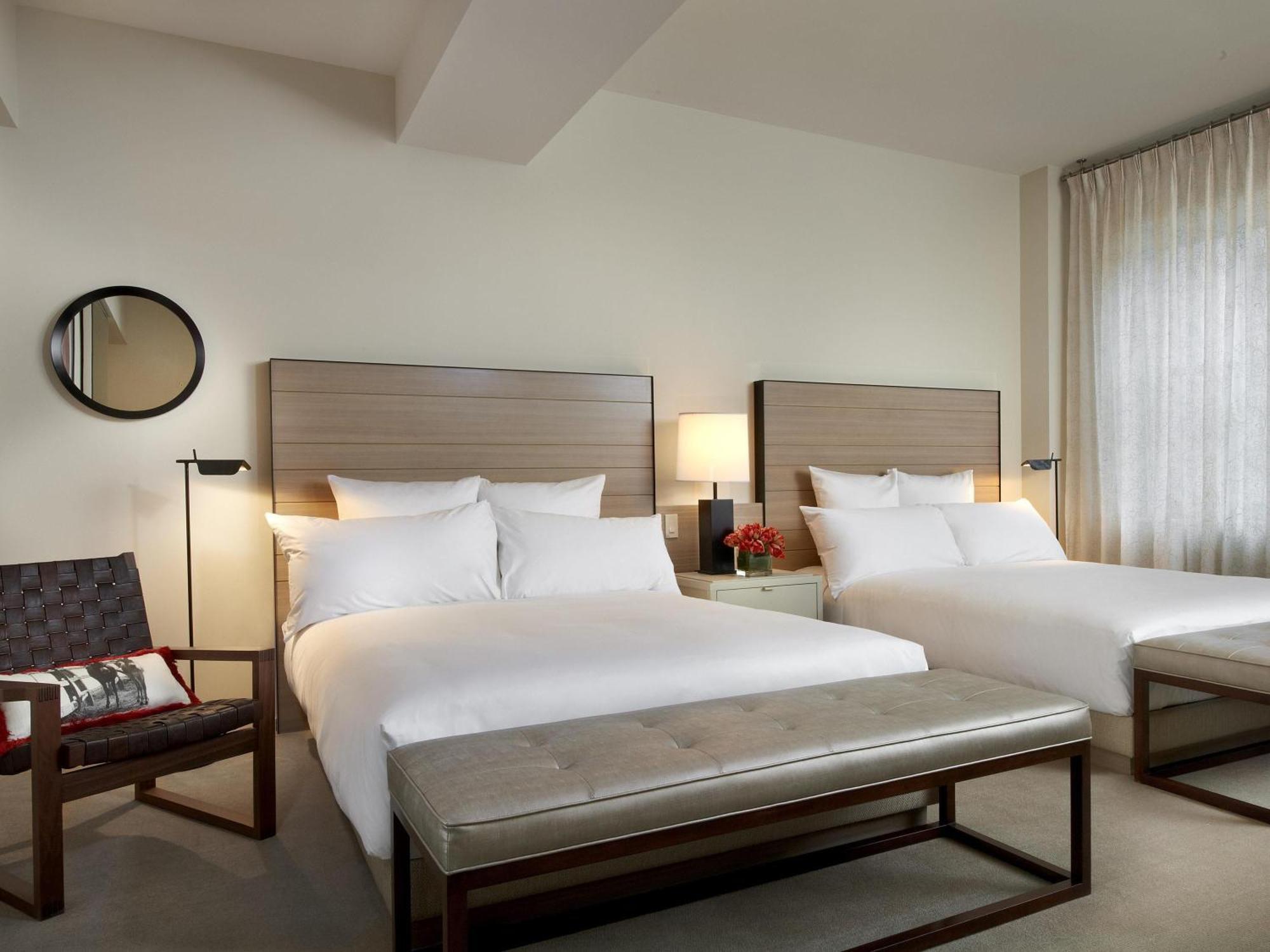 Luxury Queen Room