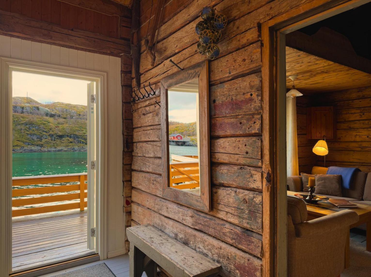 Traditional cabin sea view