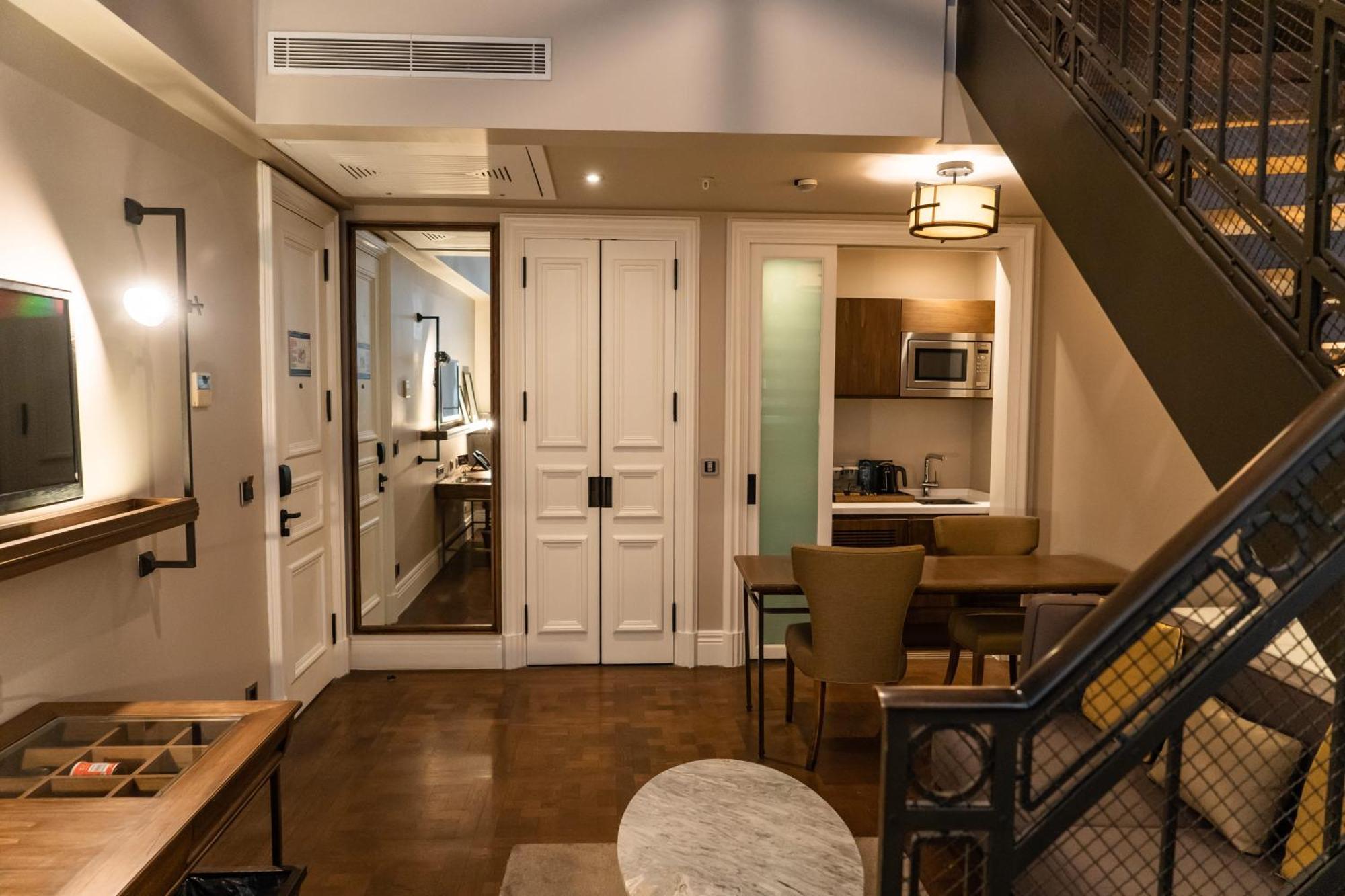 Duplex Studio,1771602835:JPEG