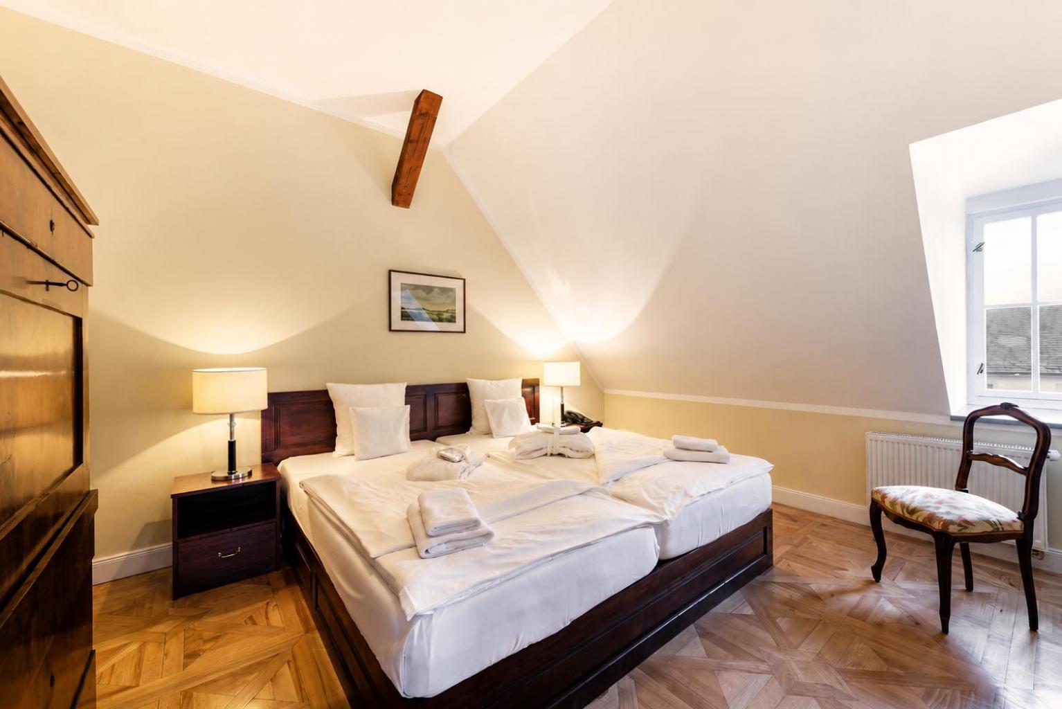 Double Room,1771738869:JPEG
