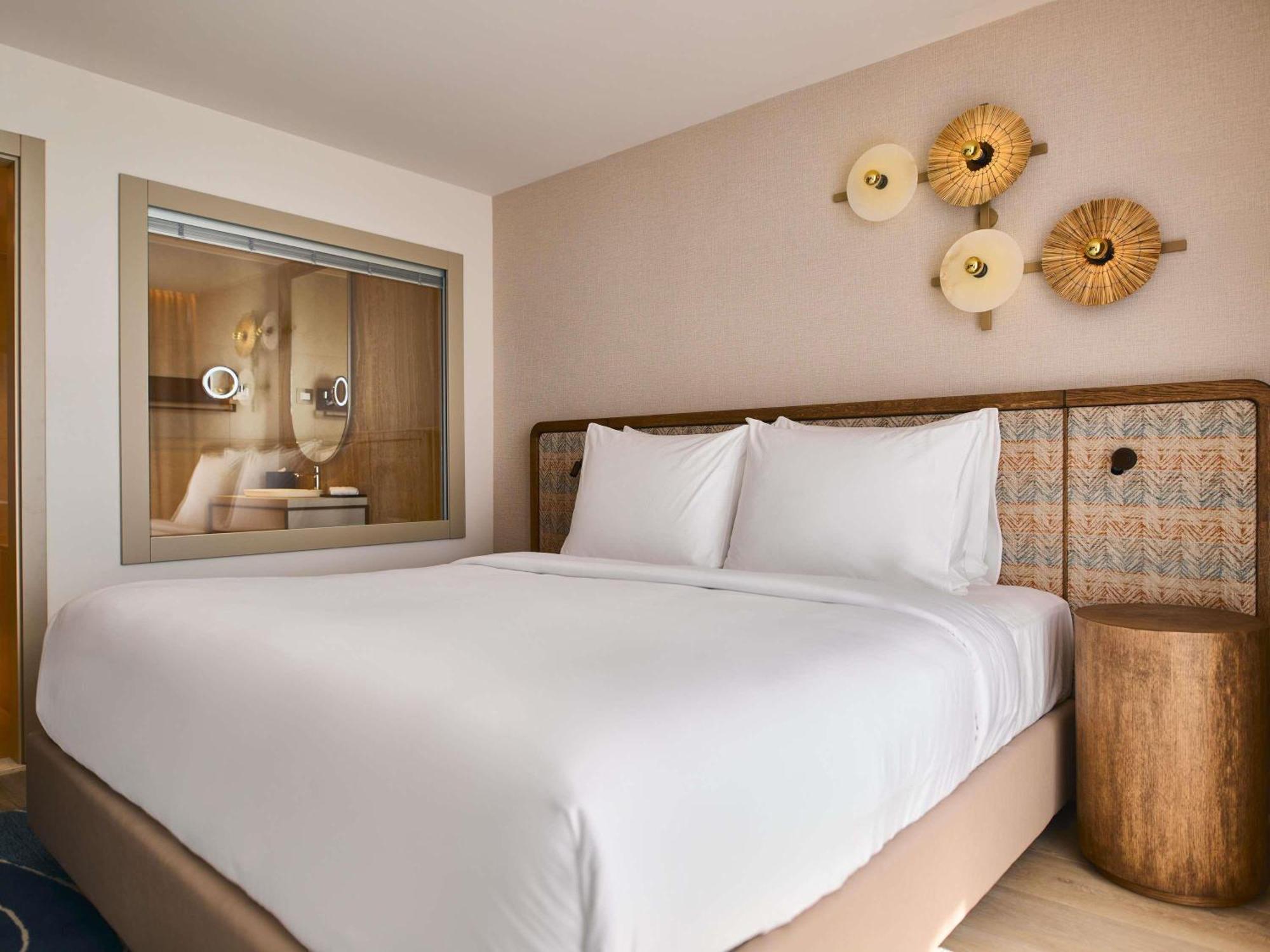 Junior Suite Room,1771774842:JPEG