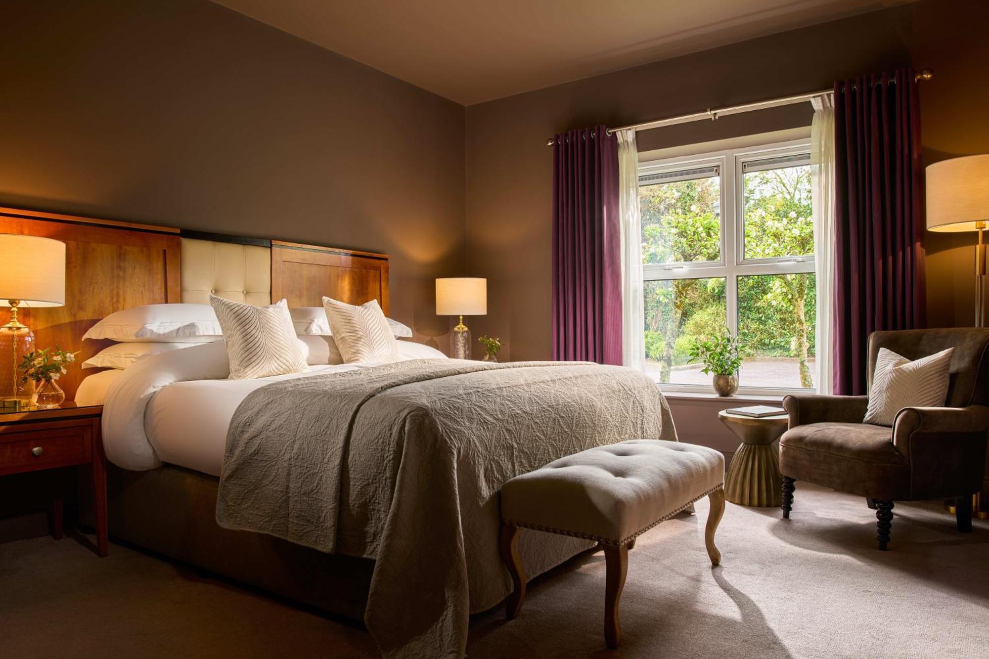 Superior King Room