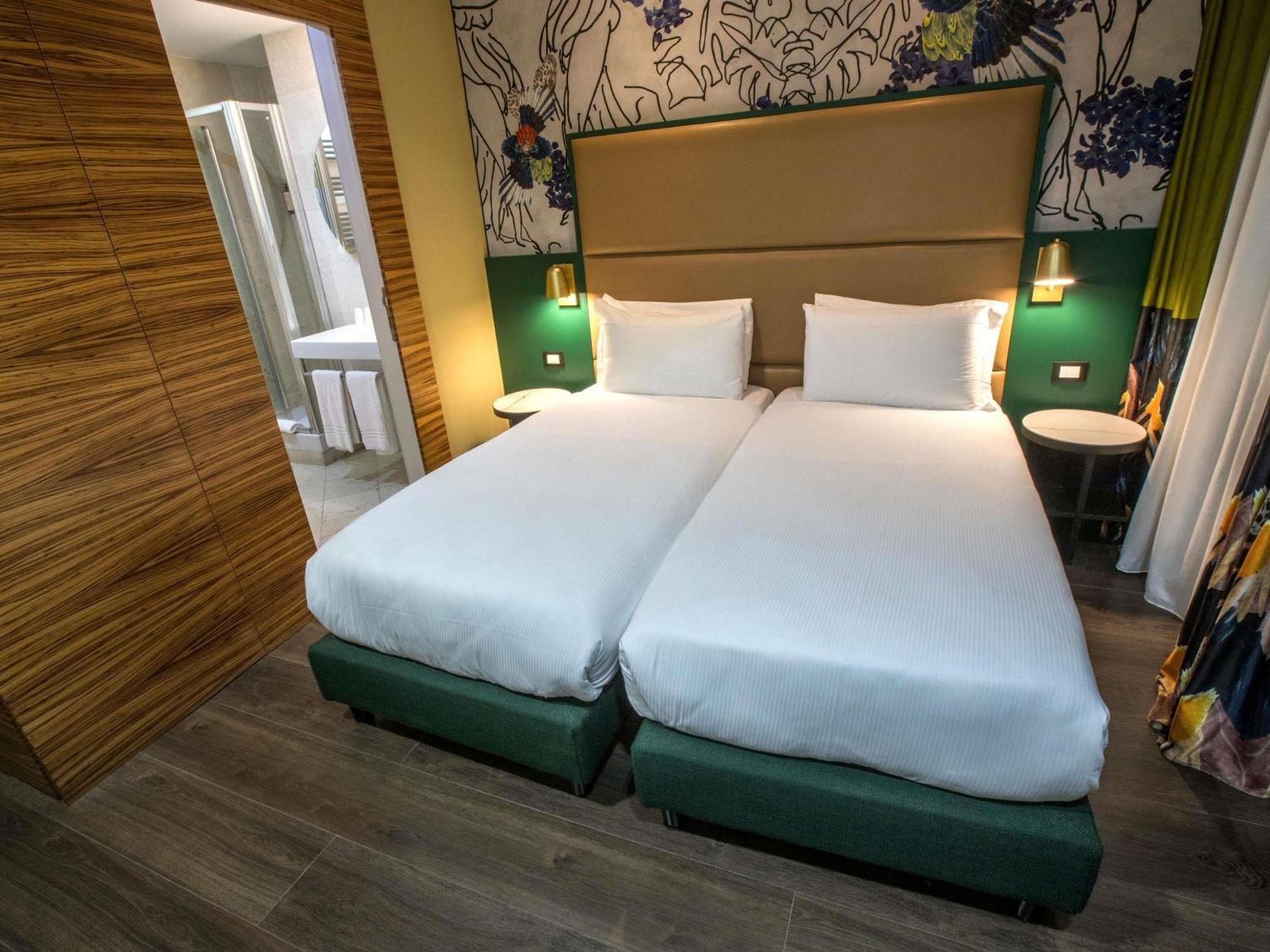 Twin Classic Room