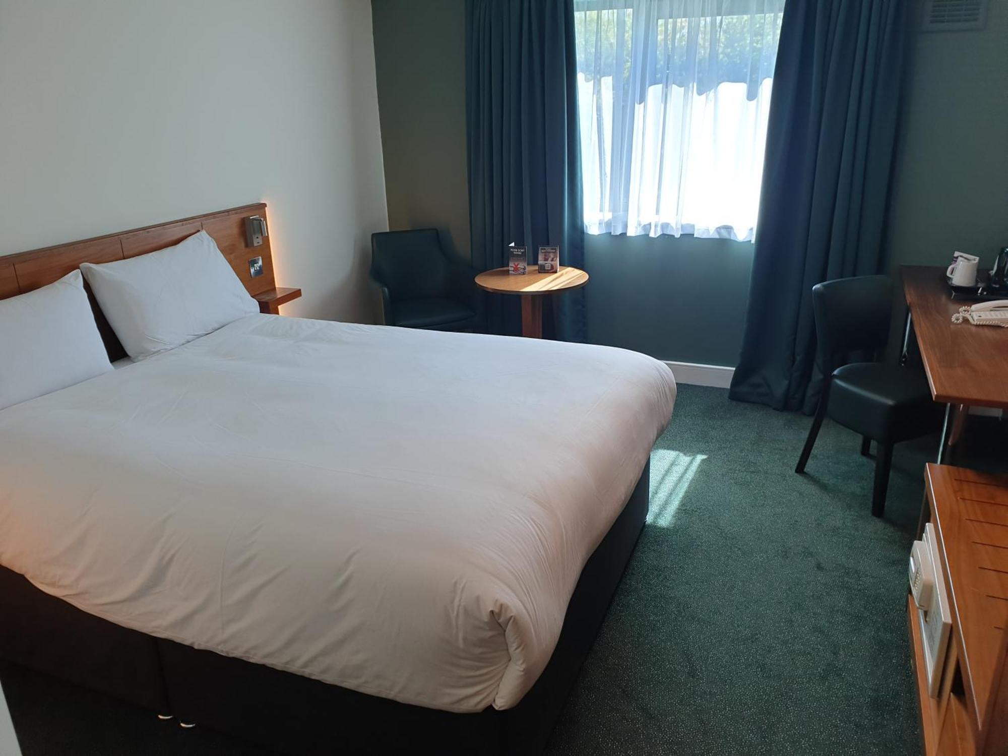 Double Room Hot