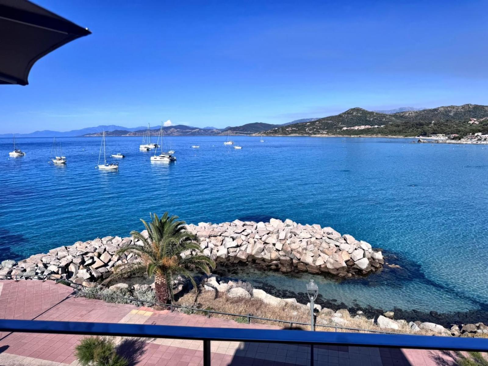 Panoramic sea view suite jacuzzi