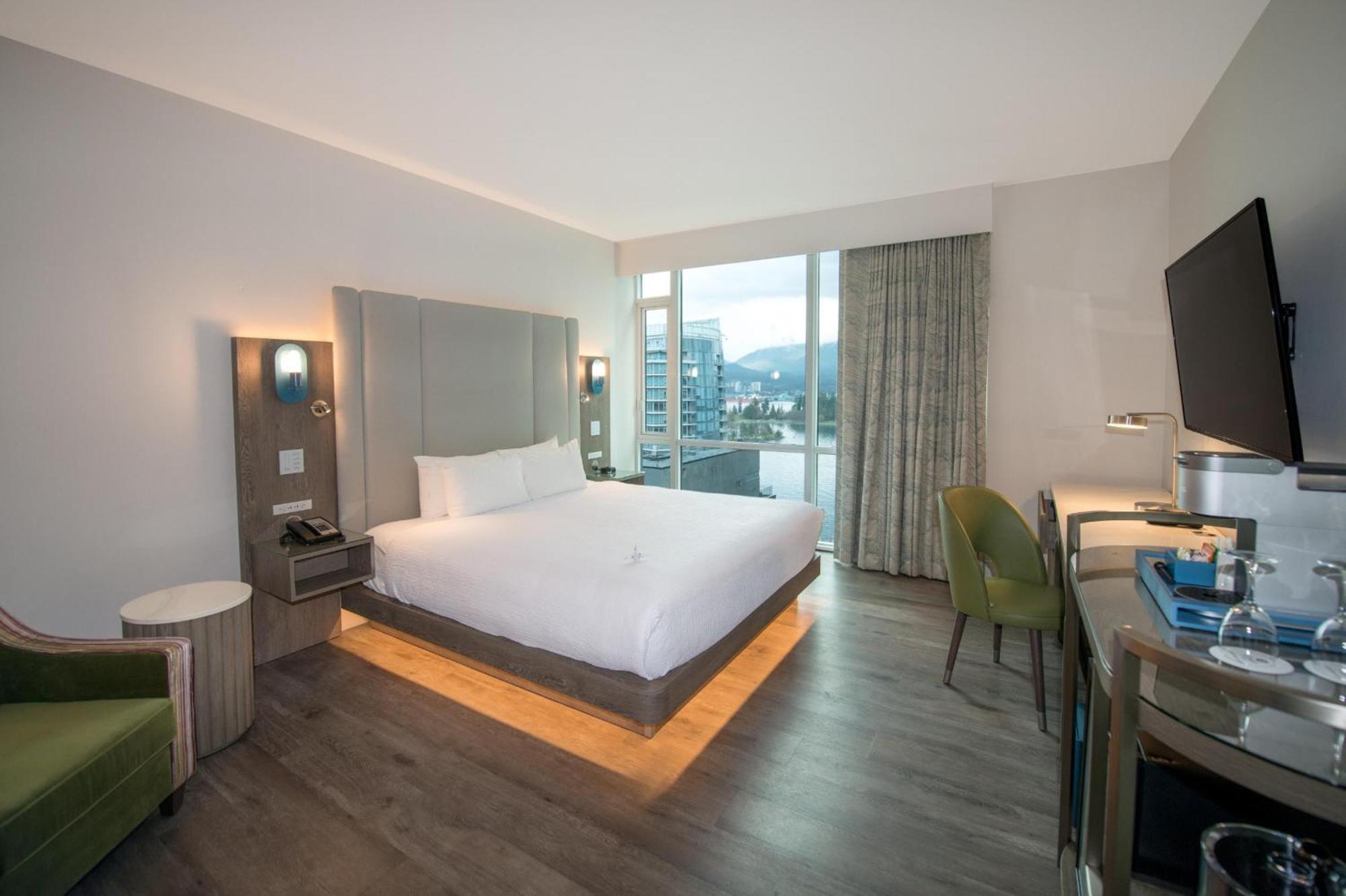 Coast Premium King Room View