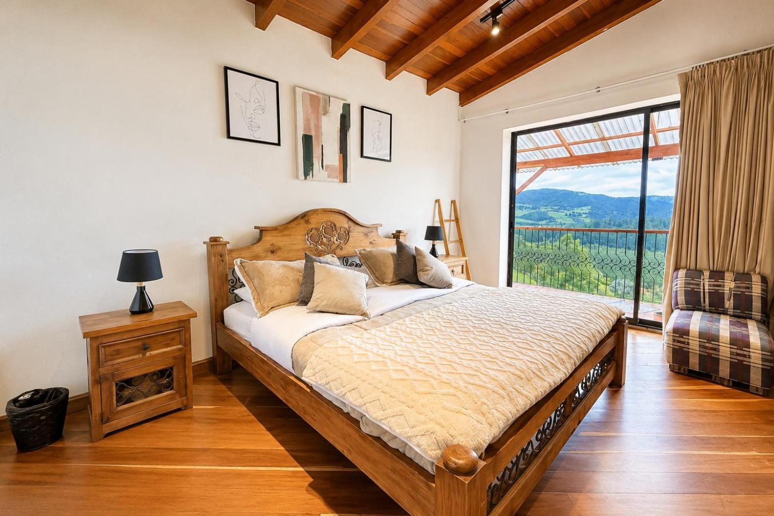 Superior King Room