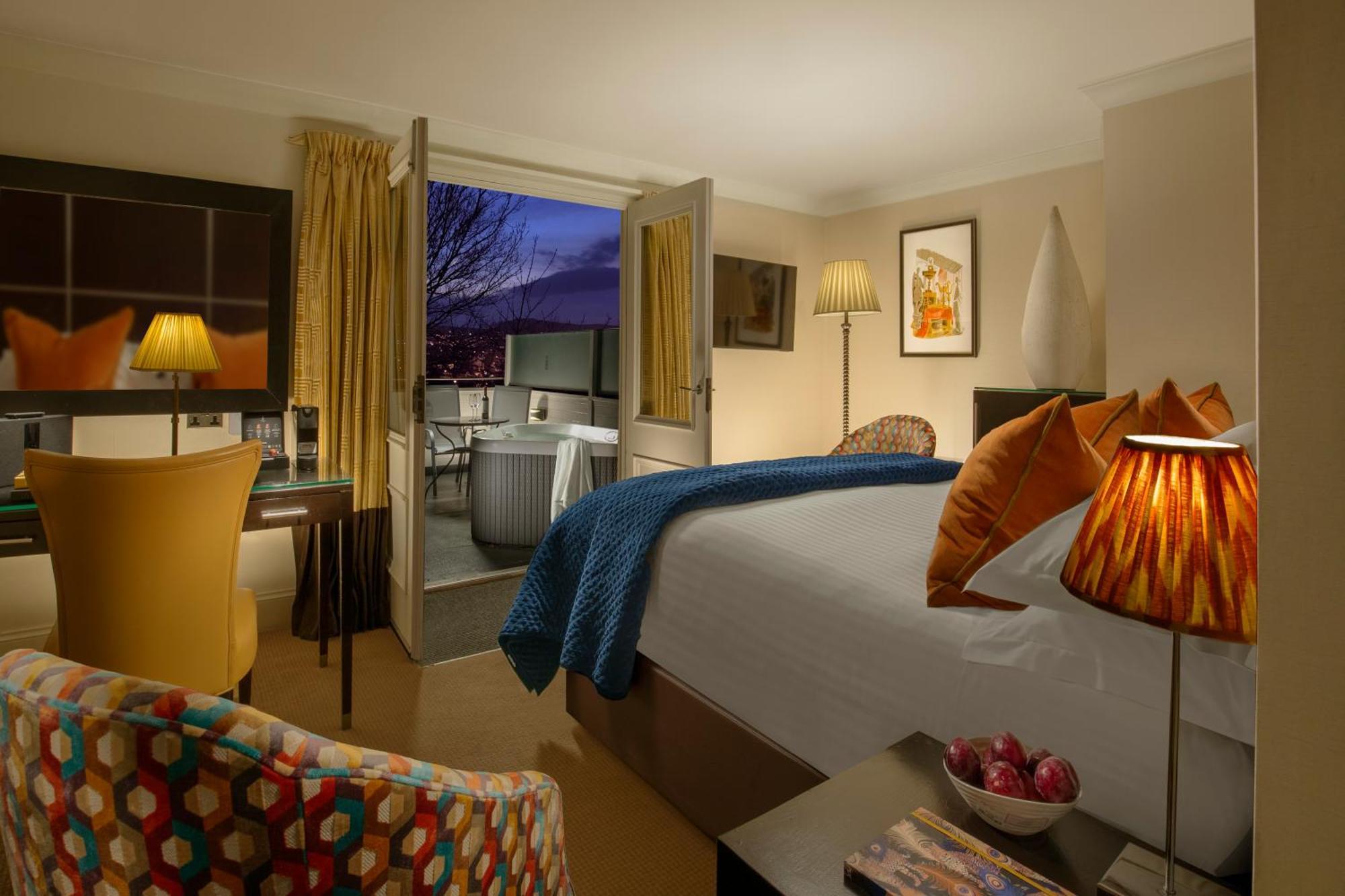 Extra Decadent Room
