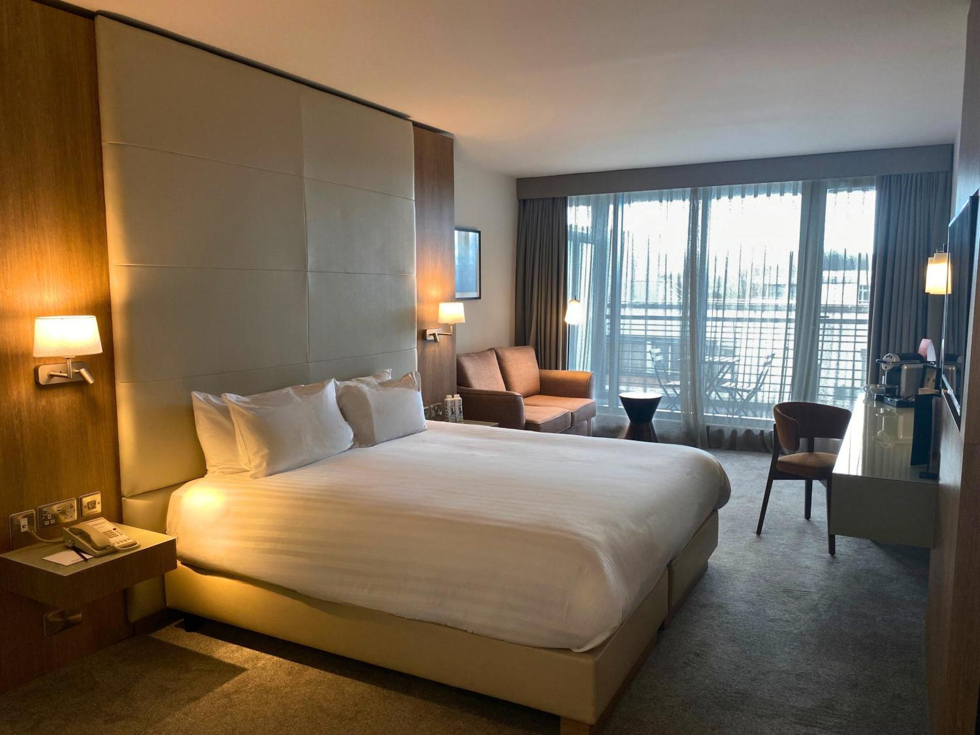 Superior King Room