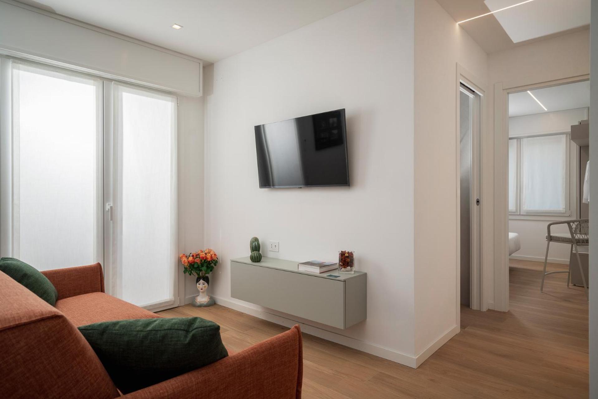 Superior One-Bedroom Apartment Balcony
