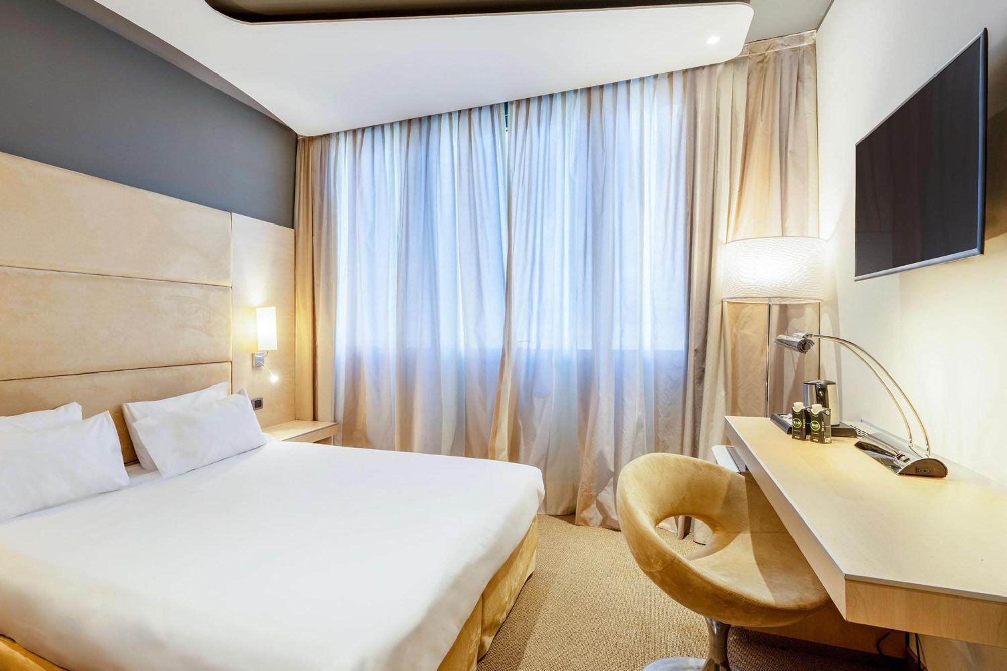 Deluxe Double Room,1772903776:JPEG