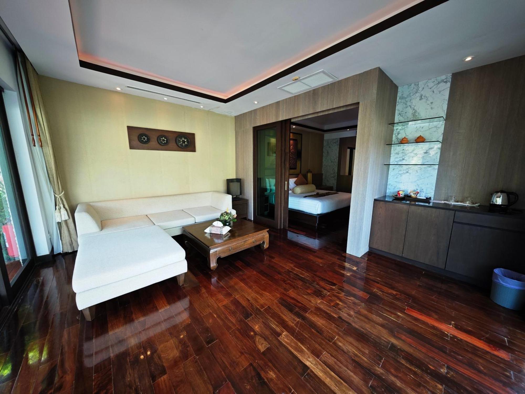 Deluxe Pool Villa