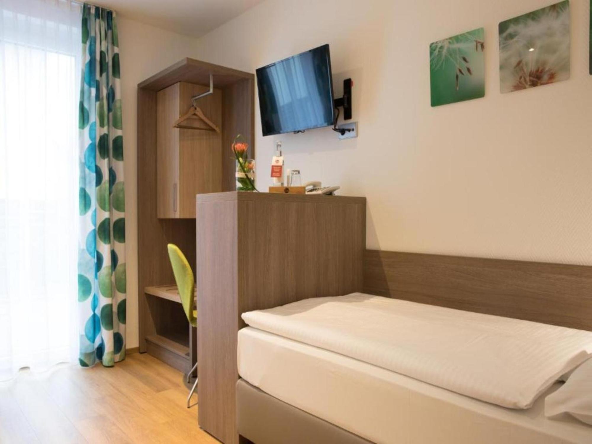 Small Single Room