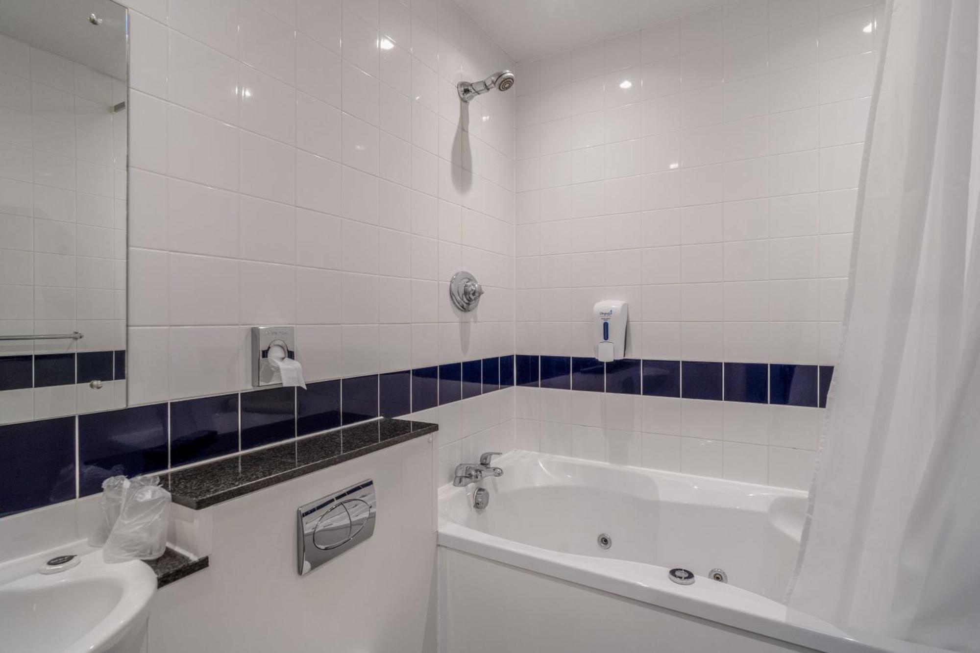 Standard Double Room No Window