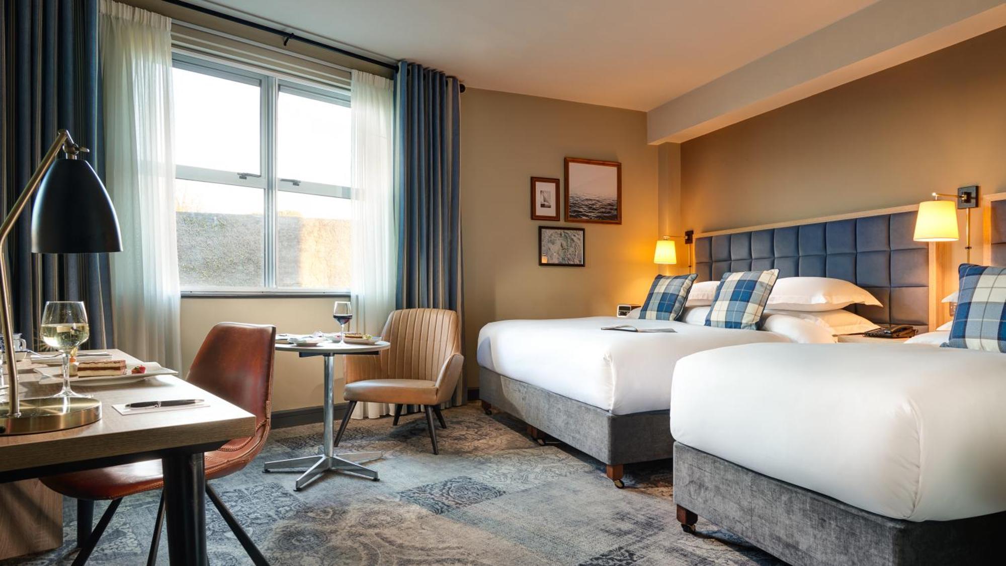 Deluxe Double & Single Room