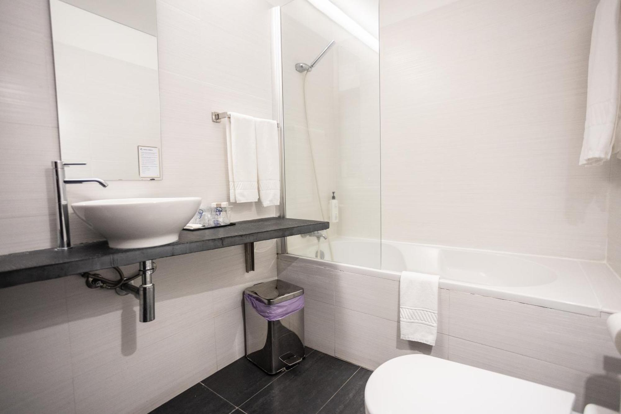 Suite - South