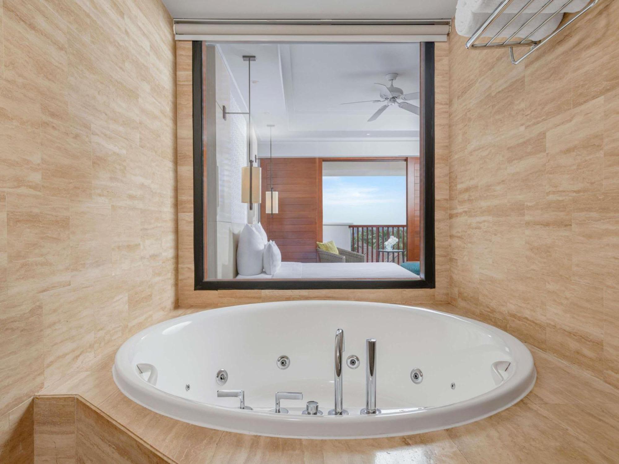 Superior Double Room with Balcony