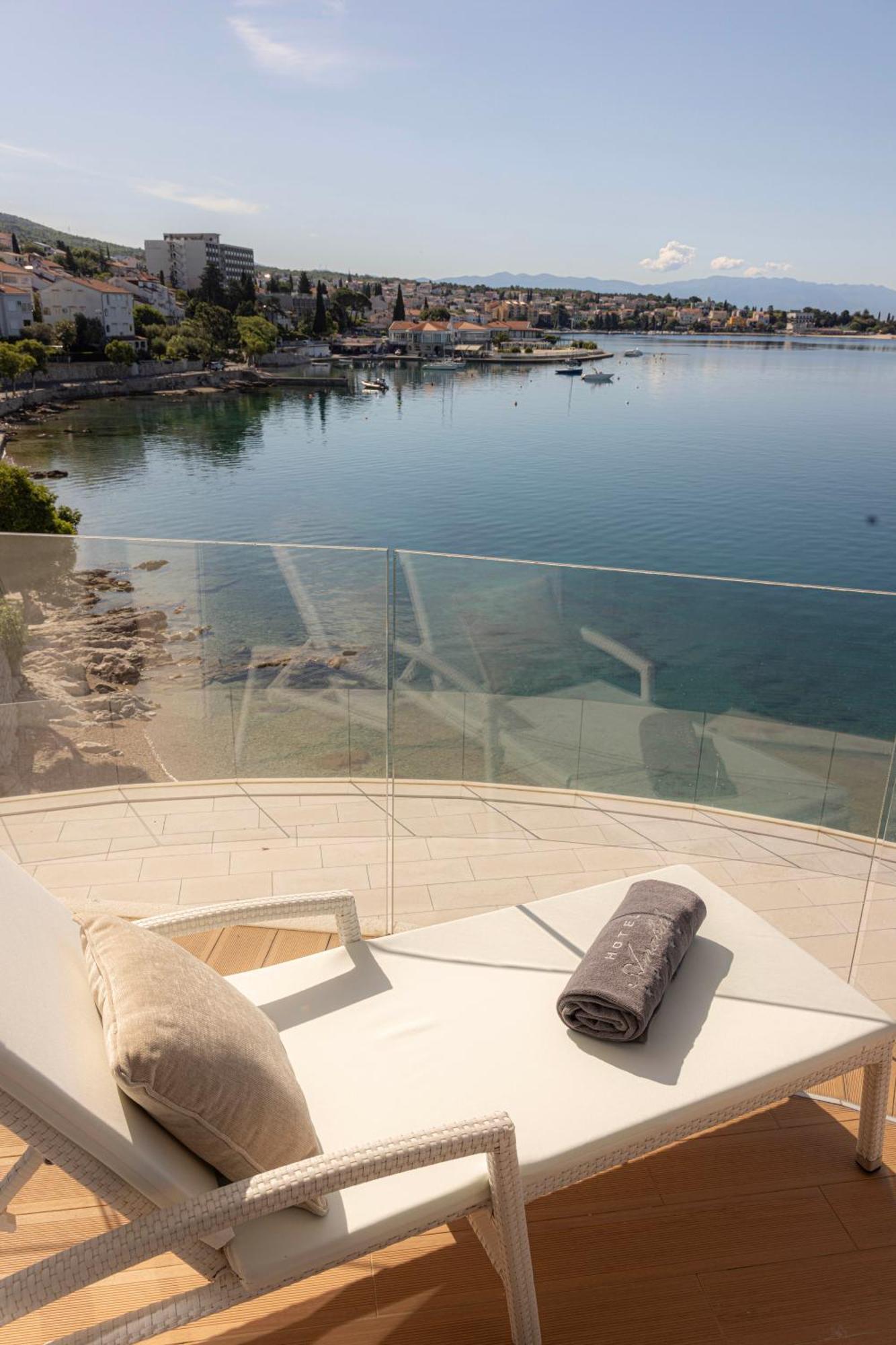 Deluxe Suite Balcony Sea View
