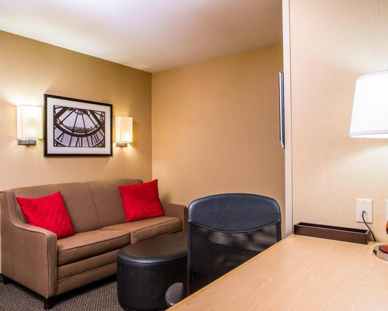Suite with Two Queen Beds - Accessible/Non-Smoking