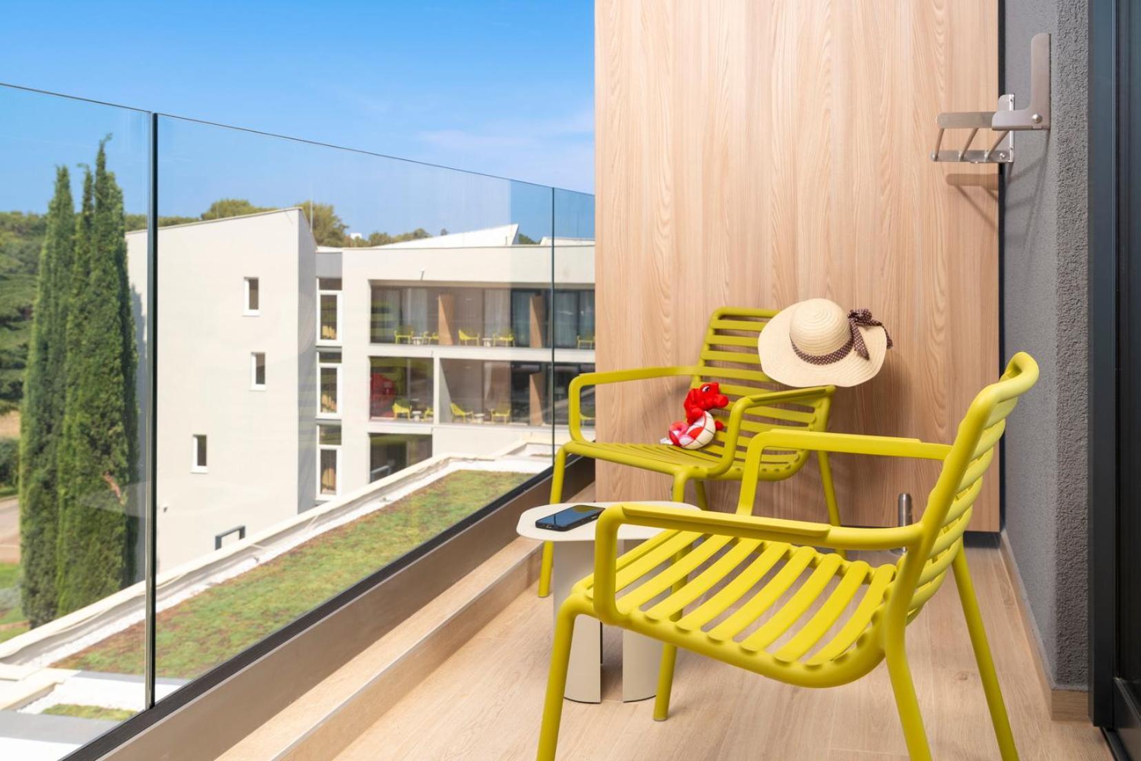 Classic Interconnecting Room Balcony Park Side