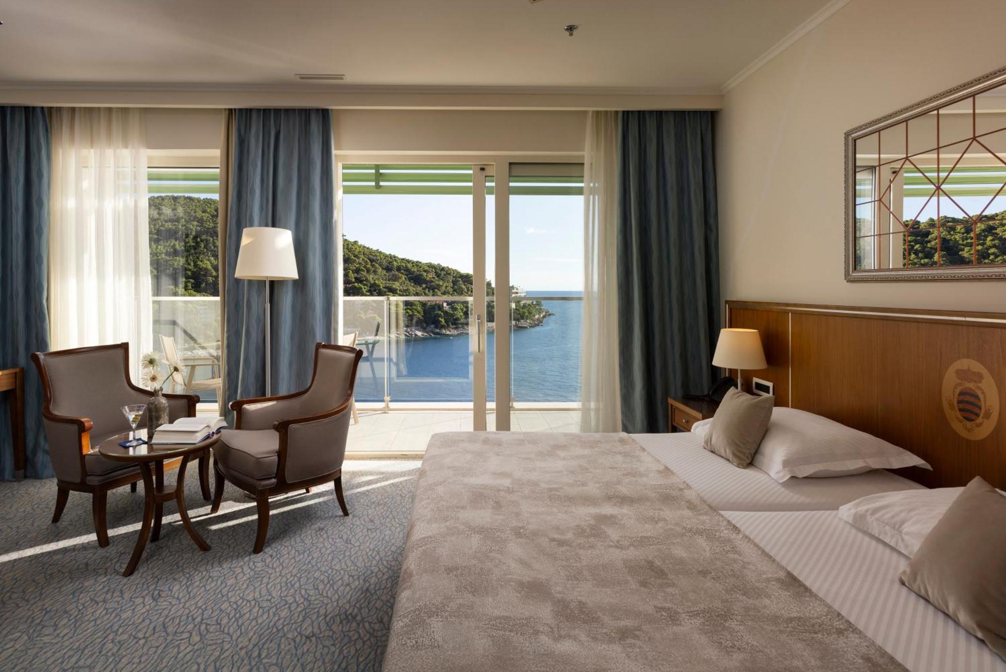 Double or Twin Room Balcony Sea View