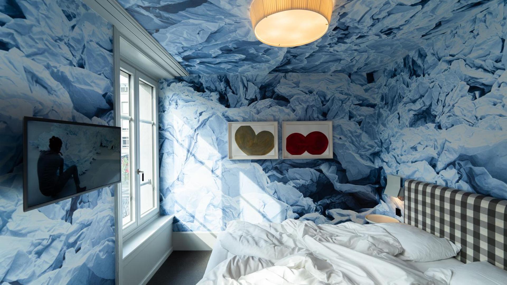 Medium Double Room