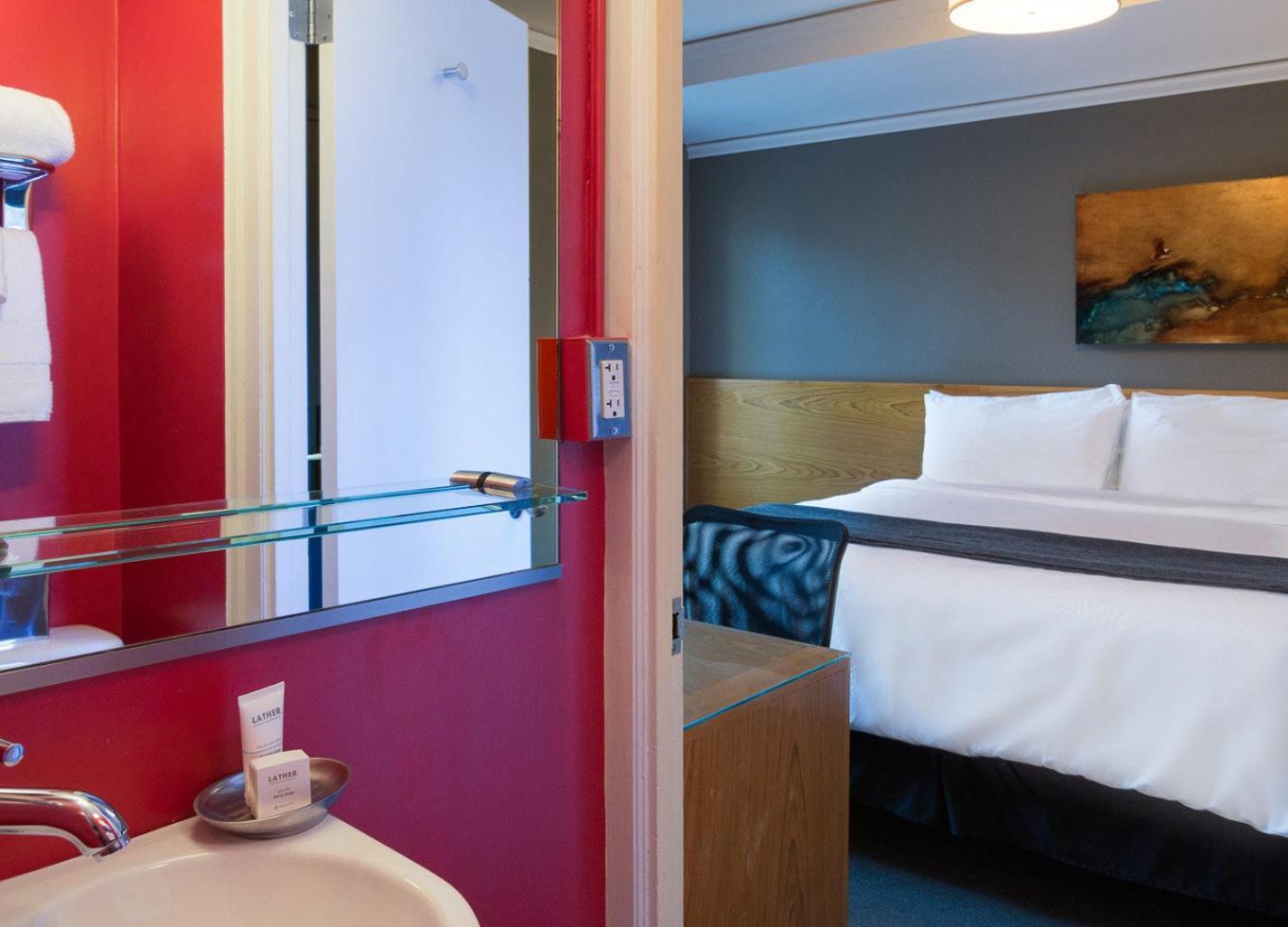 Modern Queen Room