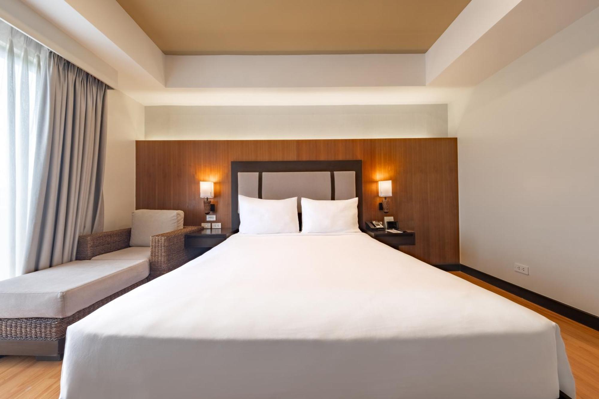 Classic Room Queen Bed