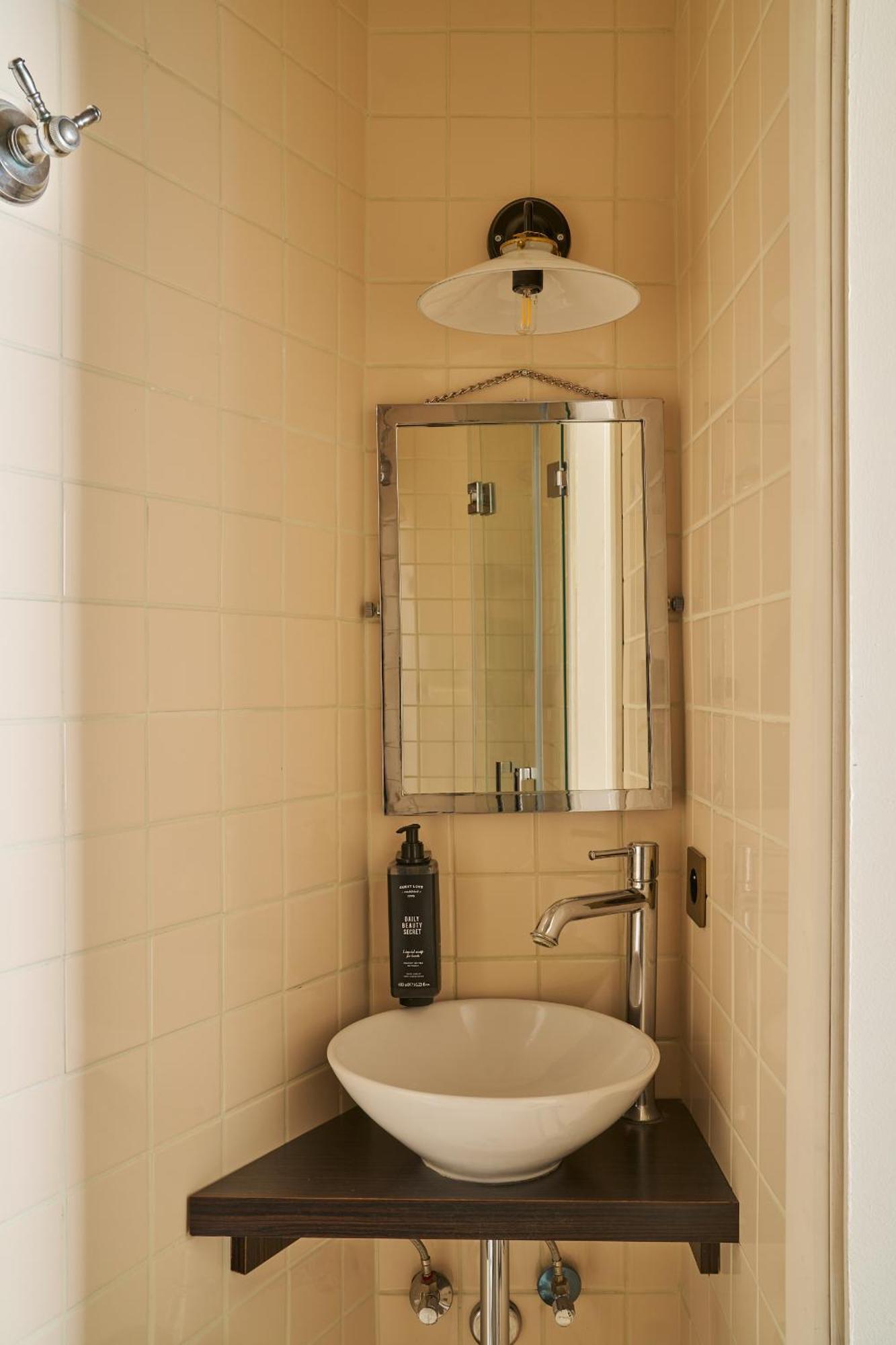 Single Room Newly Renovated