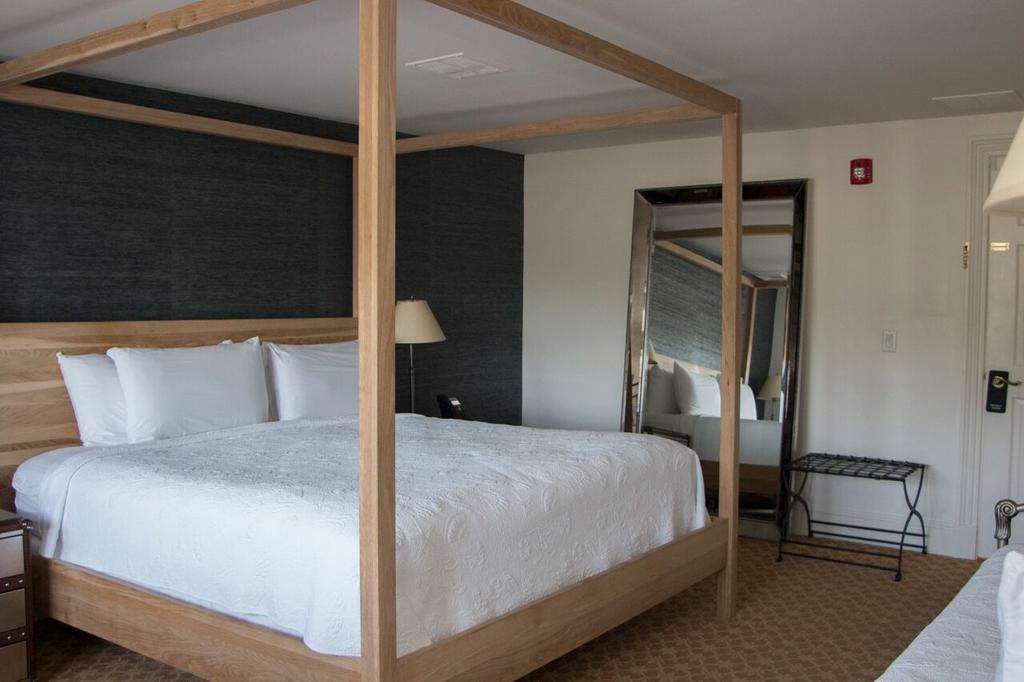 Deluxe King Room,1530929776:JPEG