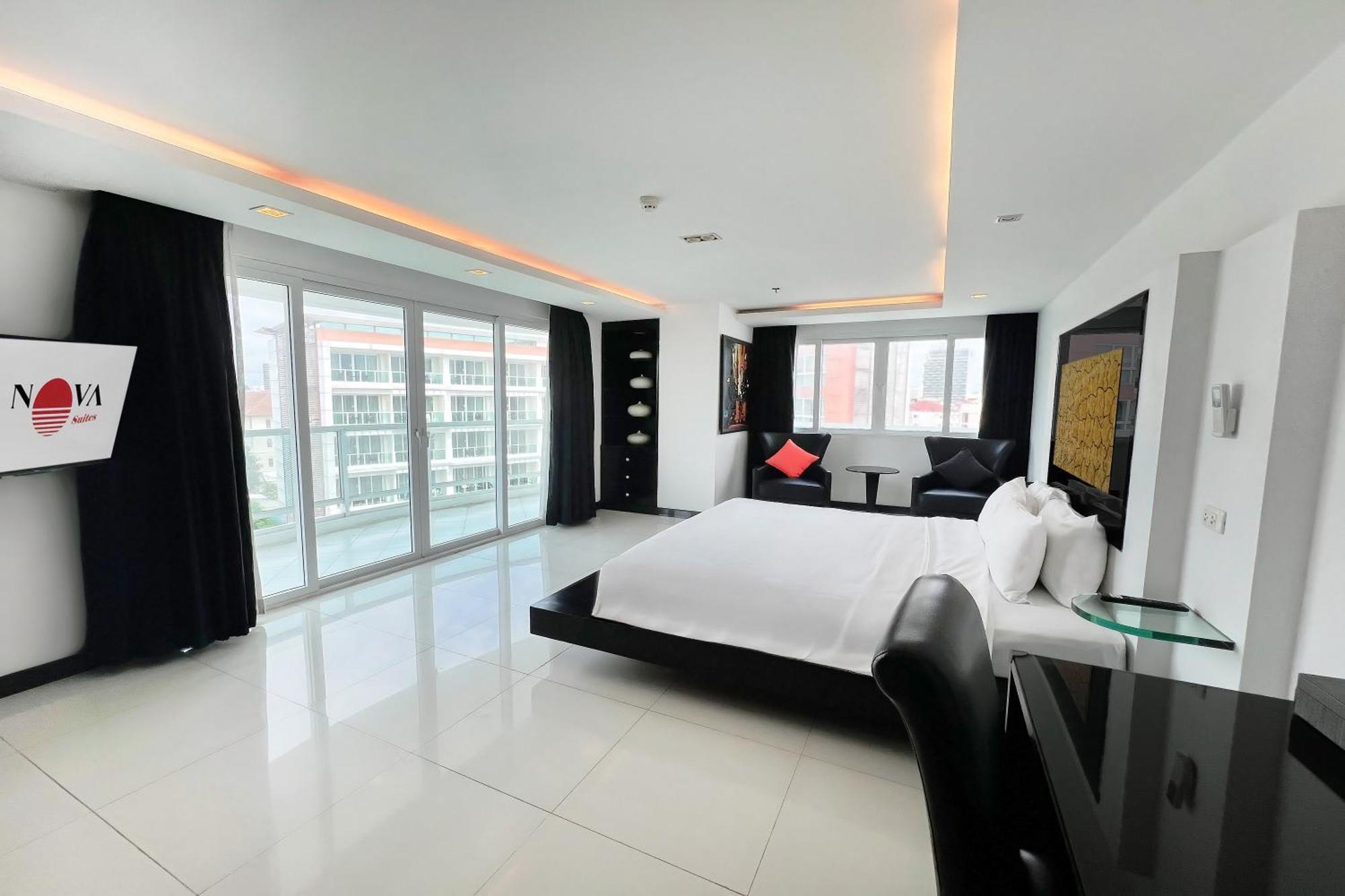 Two-Bedroom Suite Large Balcony
