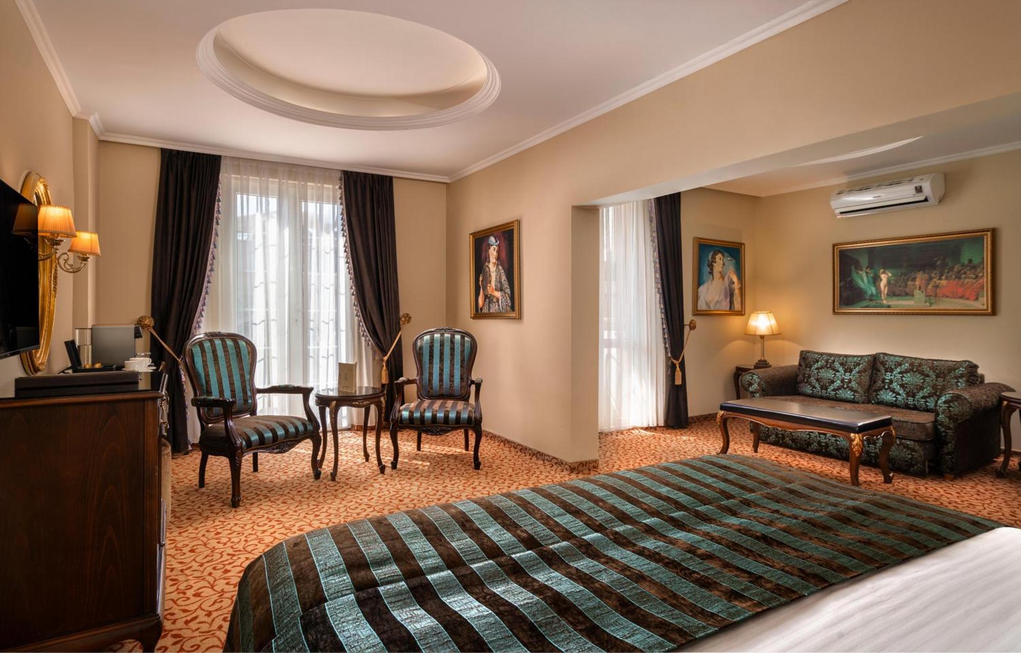 Luxury Suite