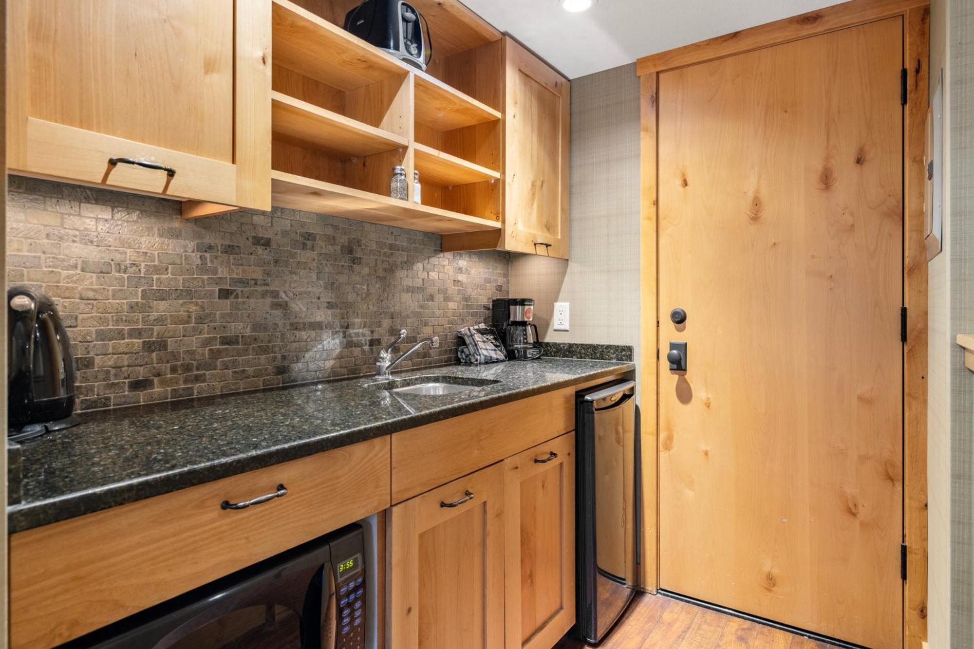 One-Bedroom Suite Two Doubles