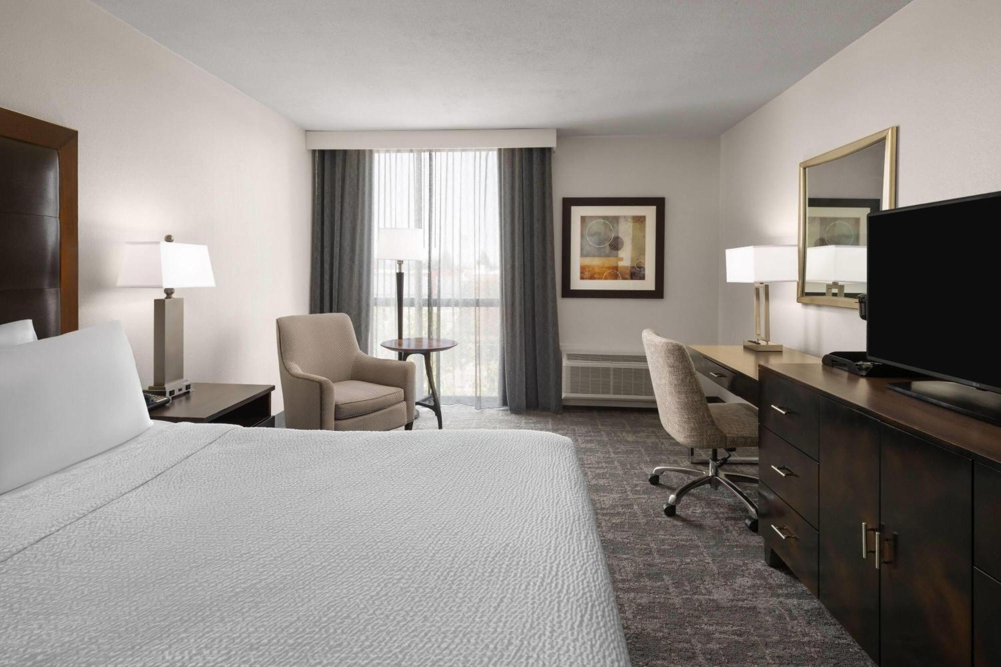Double Room Two Double Beds Non-Smoking