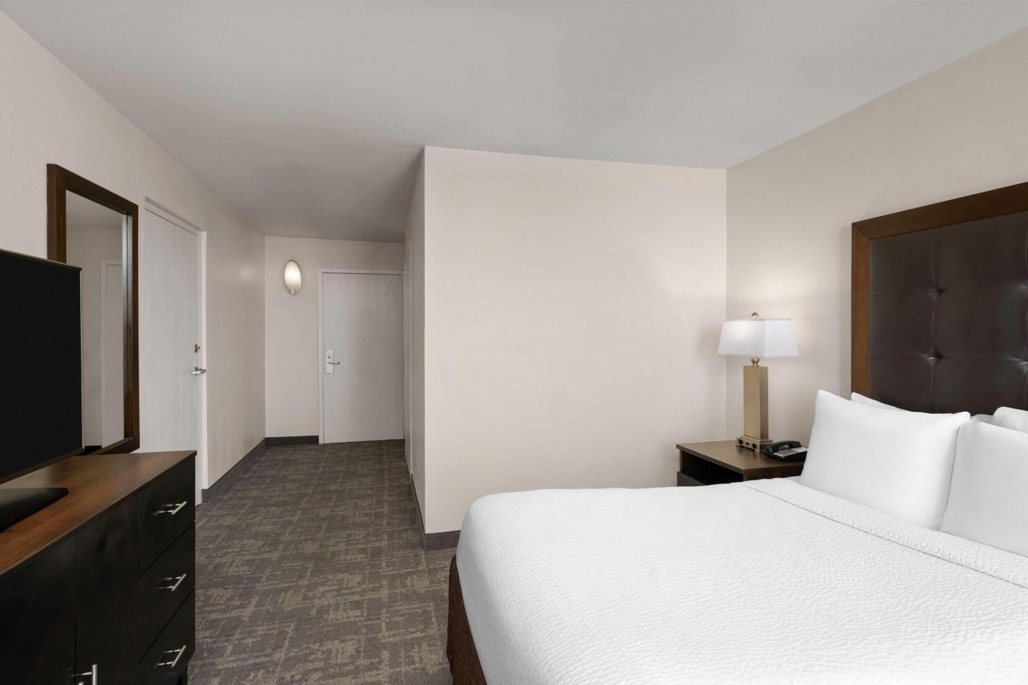 1 Double Bed Mobility Accessible Room Roll Shower Non-Smoking