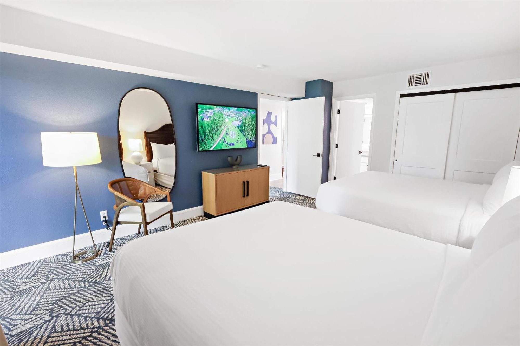 Renovated One Bedroom Suite Two Queen Beds