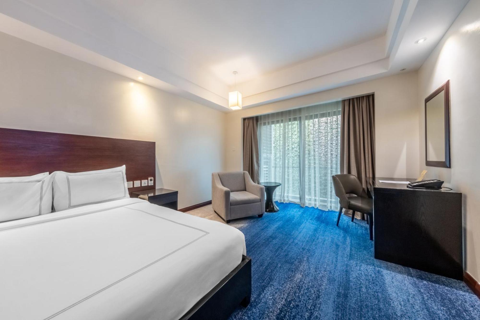 Executive Room Queen