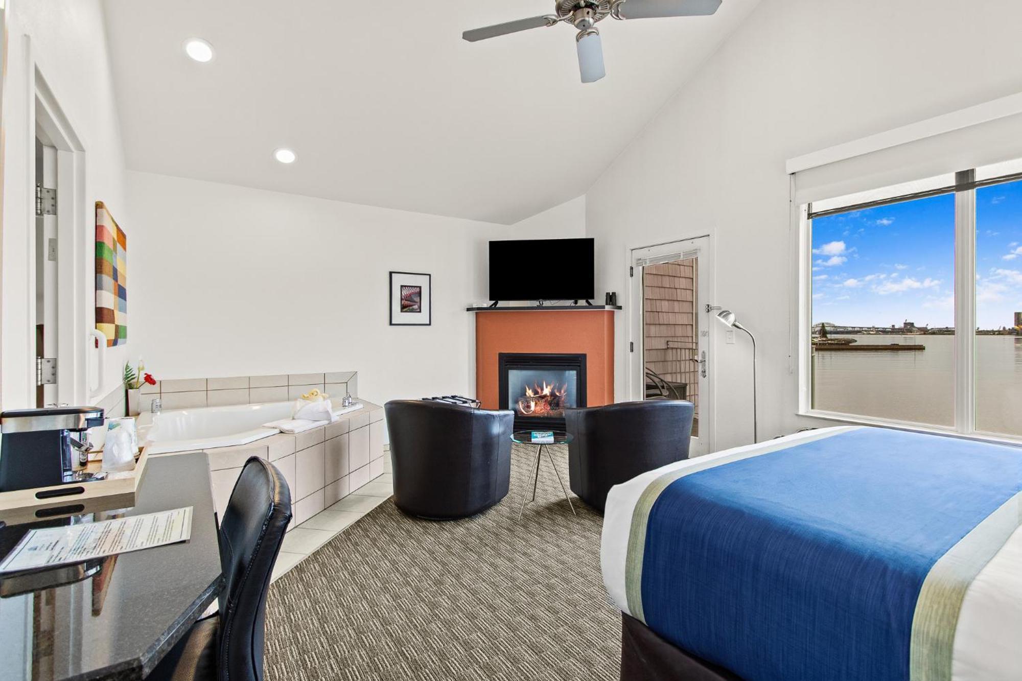 Junior Suite Bay View