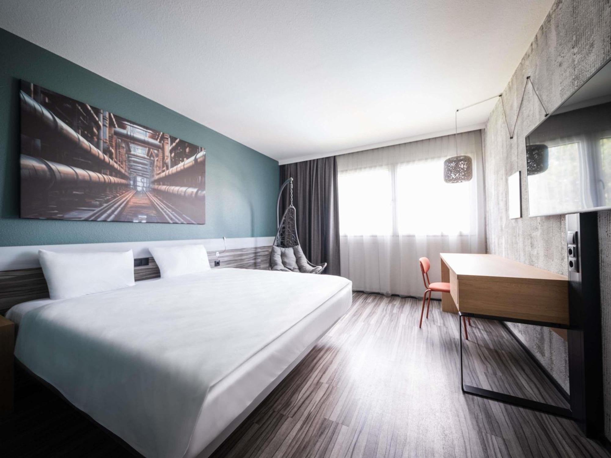 Standard King Room