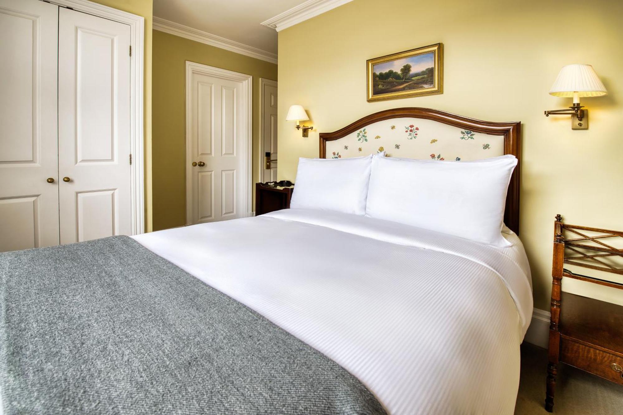 Classic Double Room